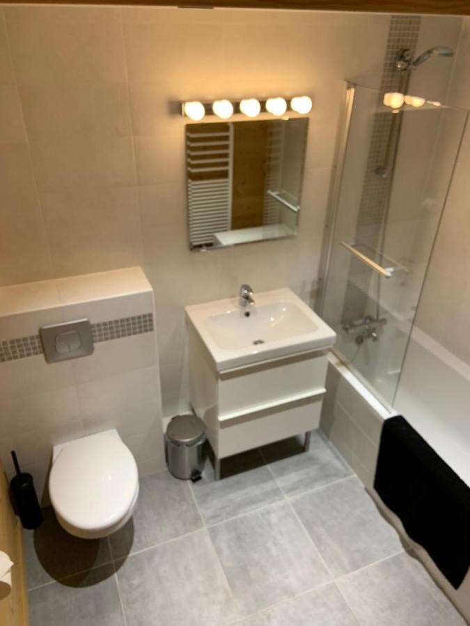 Apartment Lola Alpe d'Huez Eksteriør billede